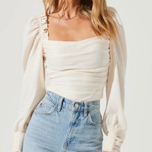 ASTR The Label – *NWT* Puff Sleeve Square Neck Top